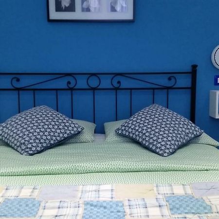 San Nicola Apartment Blu Napoli Bagian luar foto