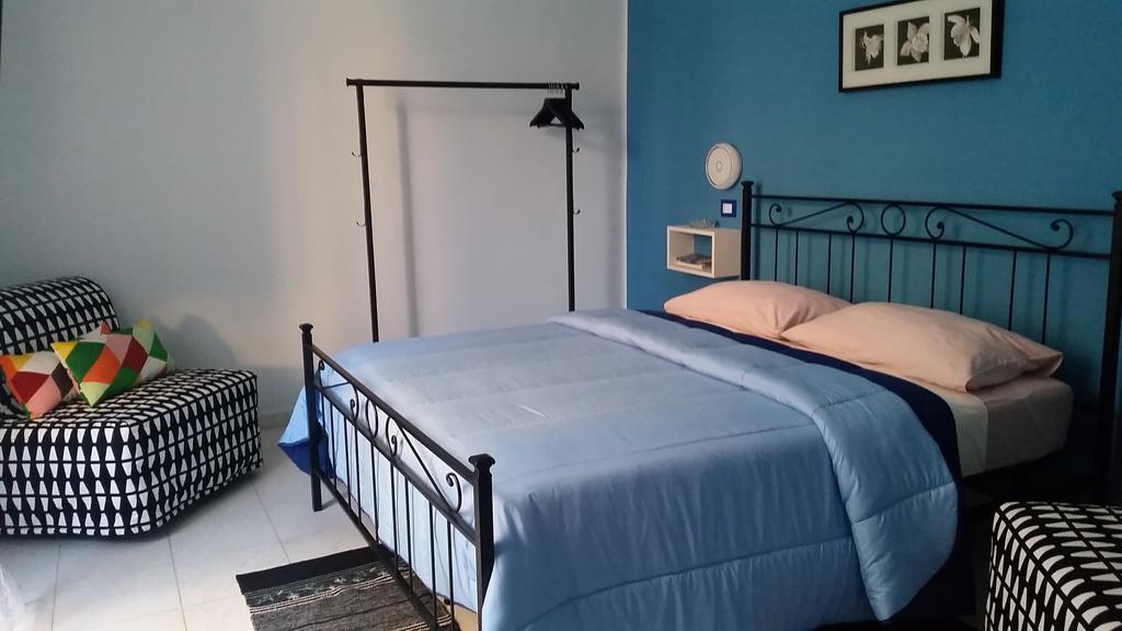 San Nicola Apartment Blu Napoli Bagian luar foto