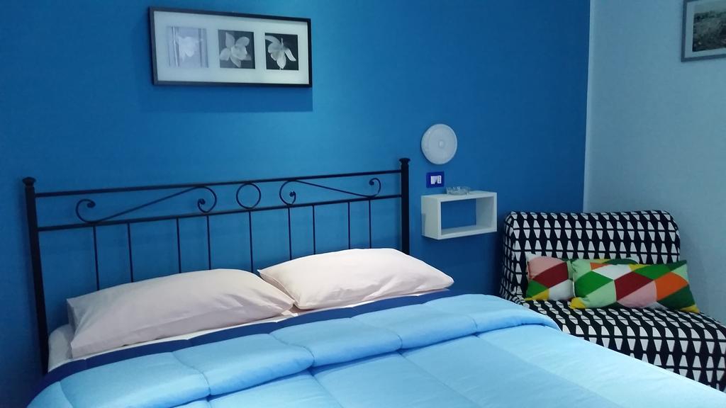 San Nicola Apartment Blu Napoli Bagian luar foto